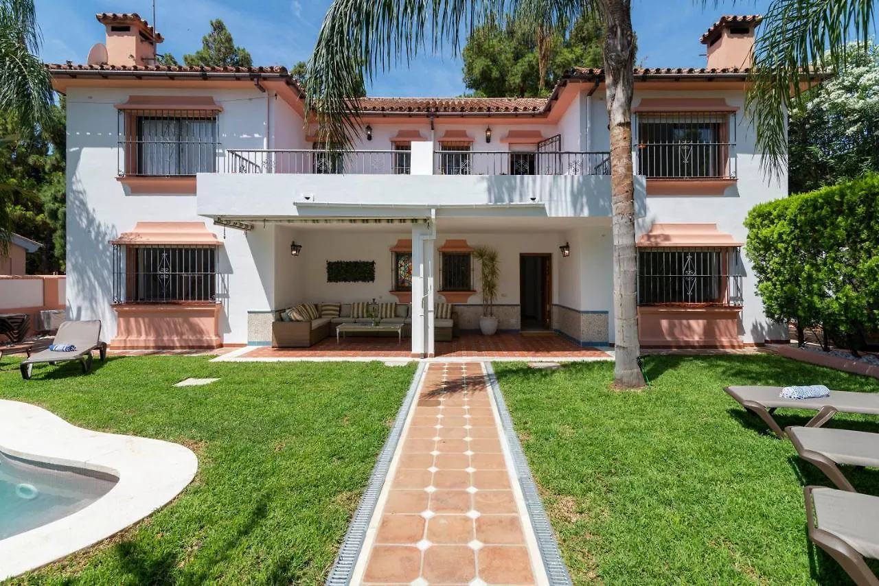 Villa Giovanni - Marbella Center - Heated Pool