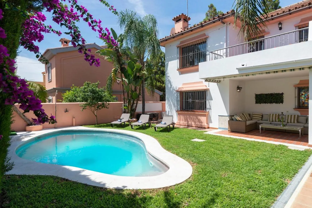 Villa Giovanni - Marbella Center - Heated Pool