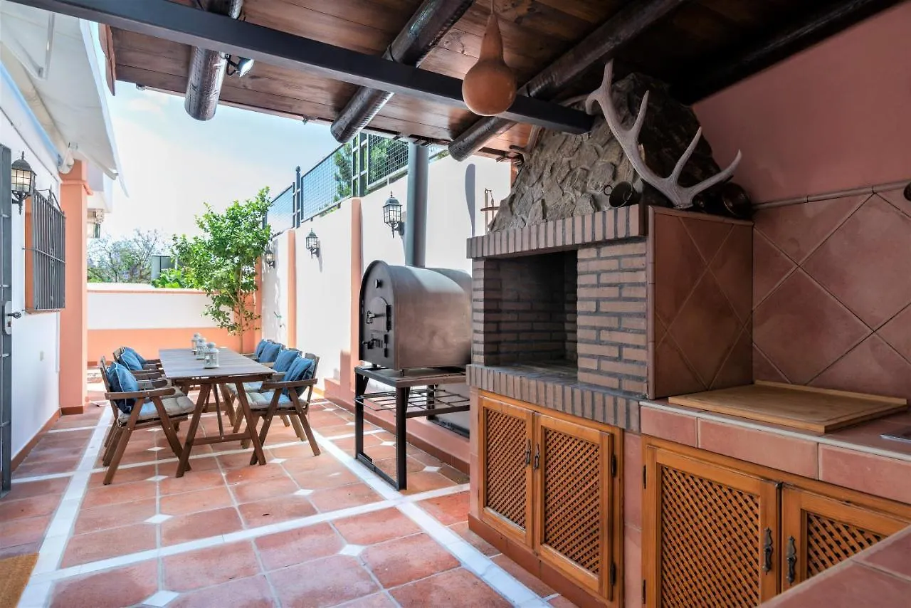 Villa Giovanni - Marbella Center - Heated Pool