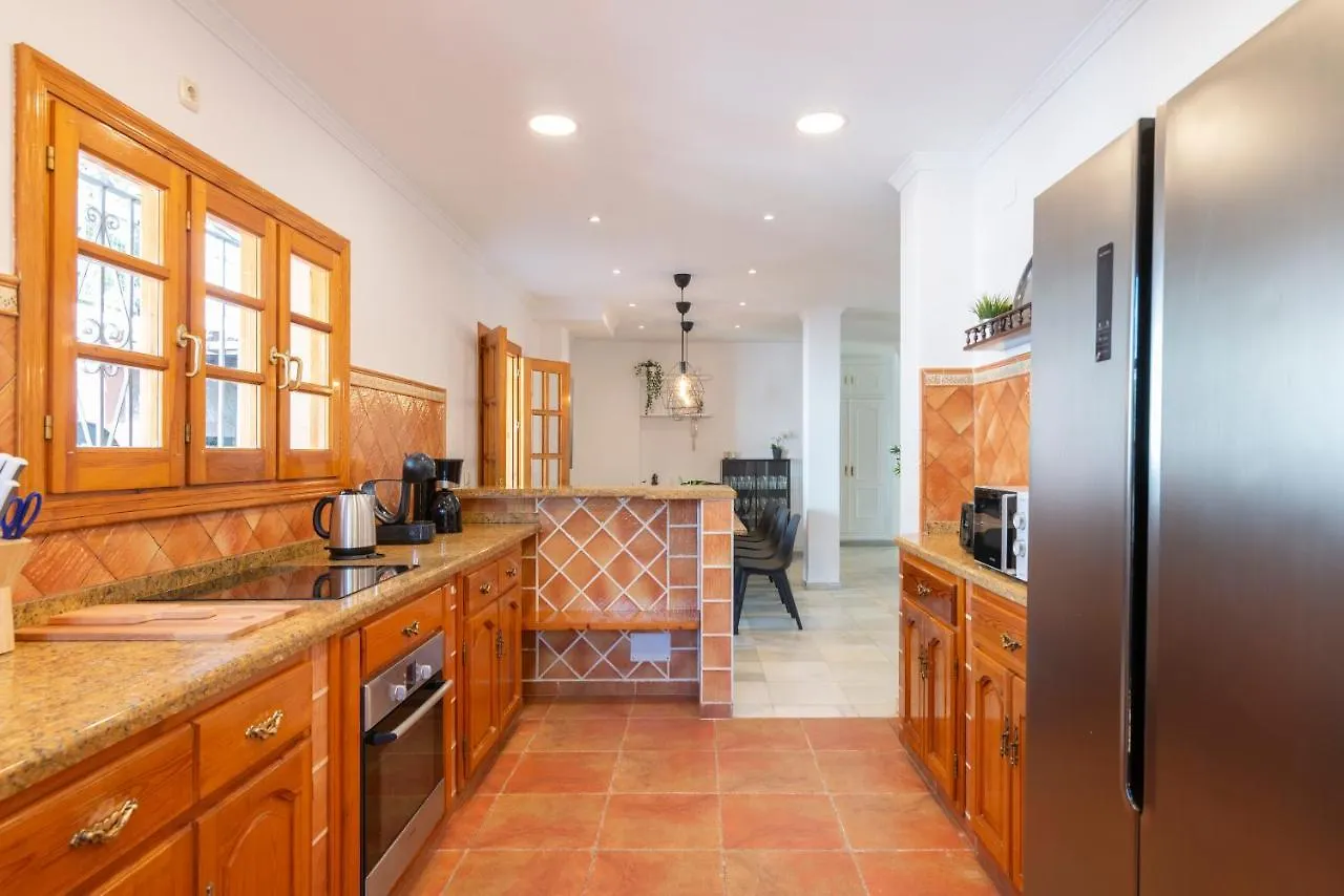 Villa Giovanni - Marbella Center - Heated Pool 0*,